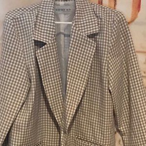 Crisp Cotton Checkered Jacket